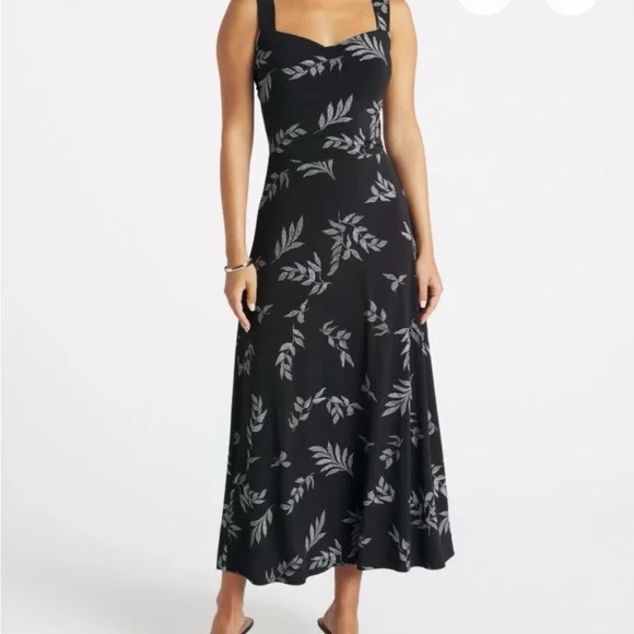 41 Hawthorn Black and Gray Leaf Print Maxi Dress - Picture 5 of 5
